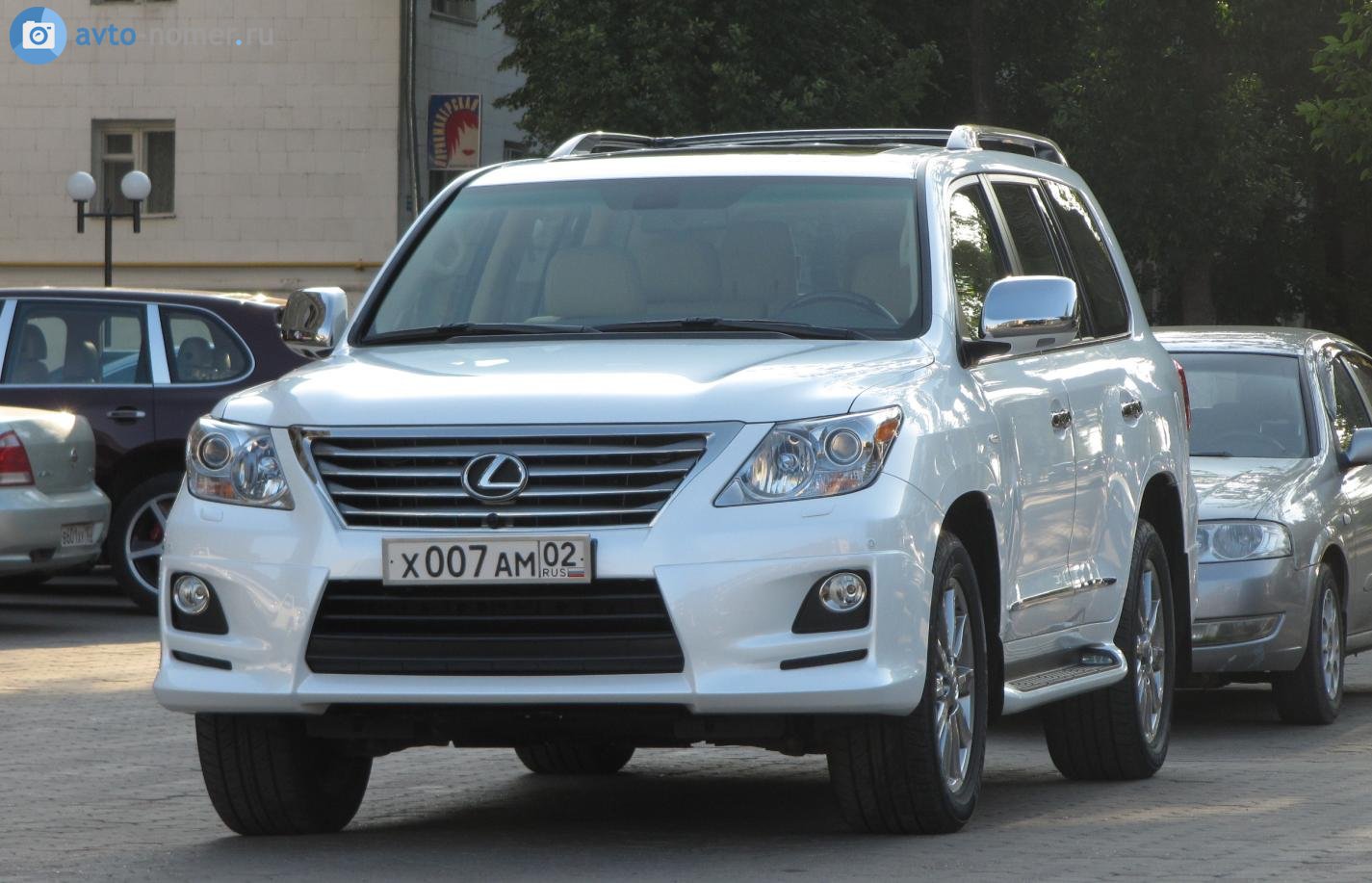х 007 ам 02, Lexus LX 3rd gen (J200), 2007–2012