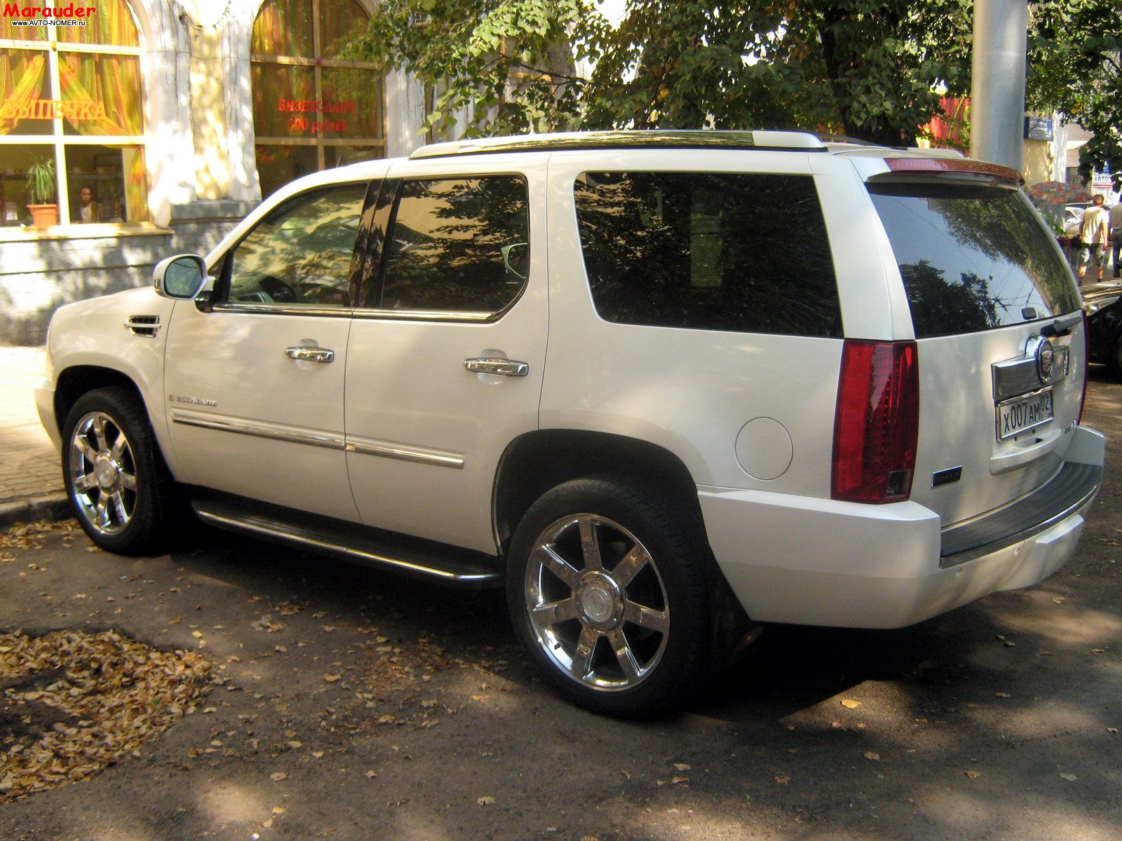 х 007 ам 02, Cadillac Escalade 3rd gen (GMT926), 2006–2014