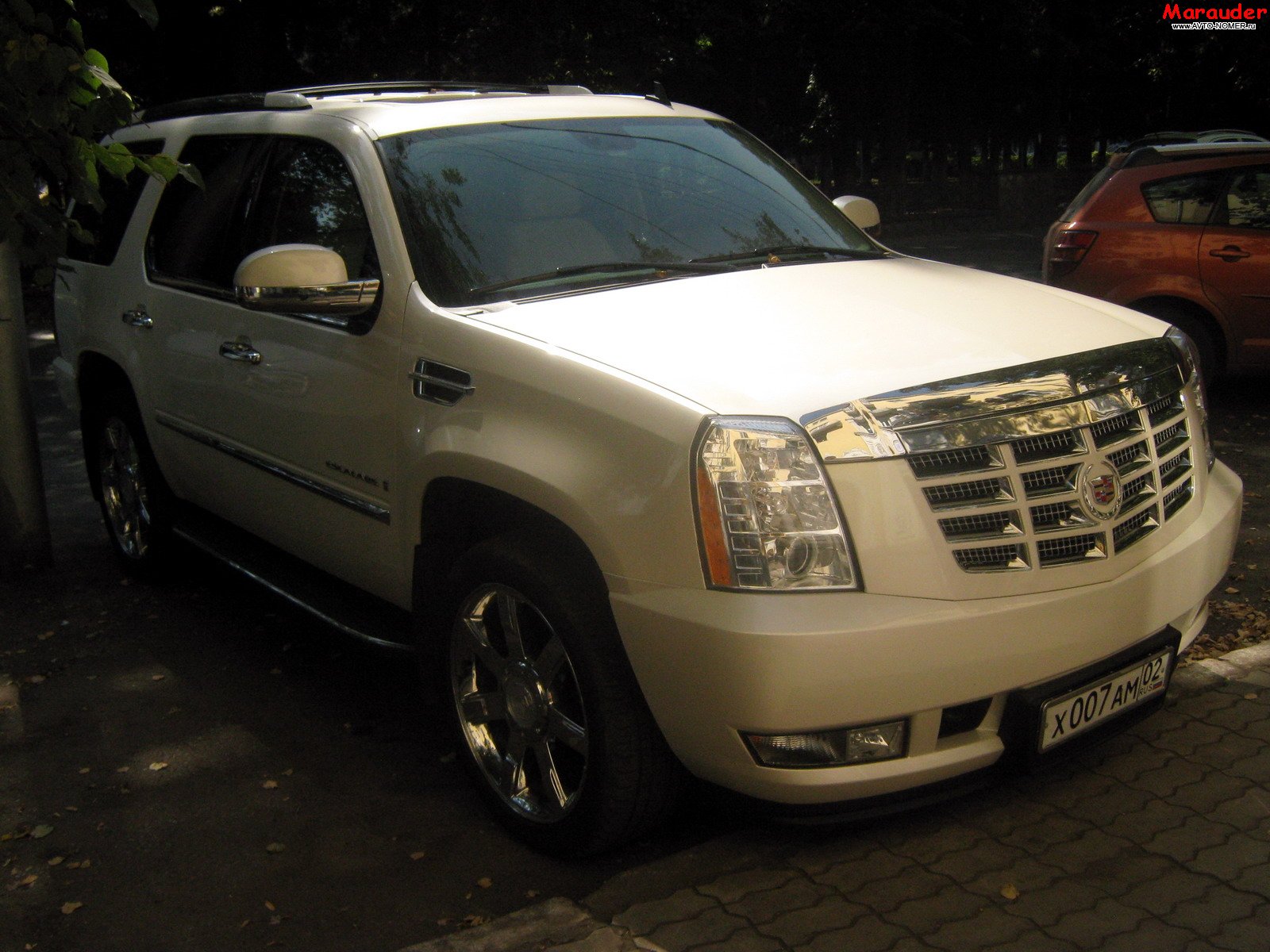 х 007 ам 02, Cadillac Escalade 3rd gen (GMT926), 2006–2014
