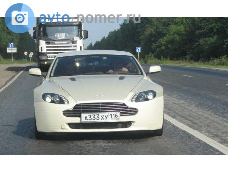 а333ху116, Aston Martin V8 Vantage