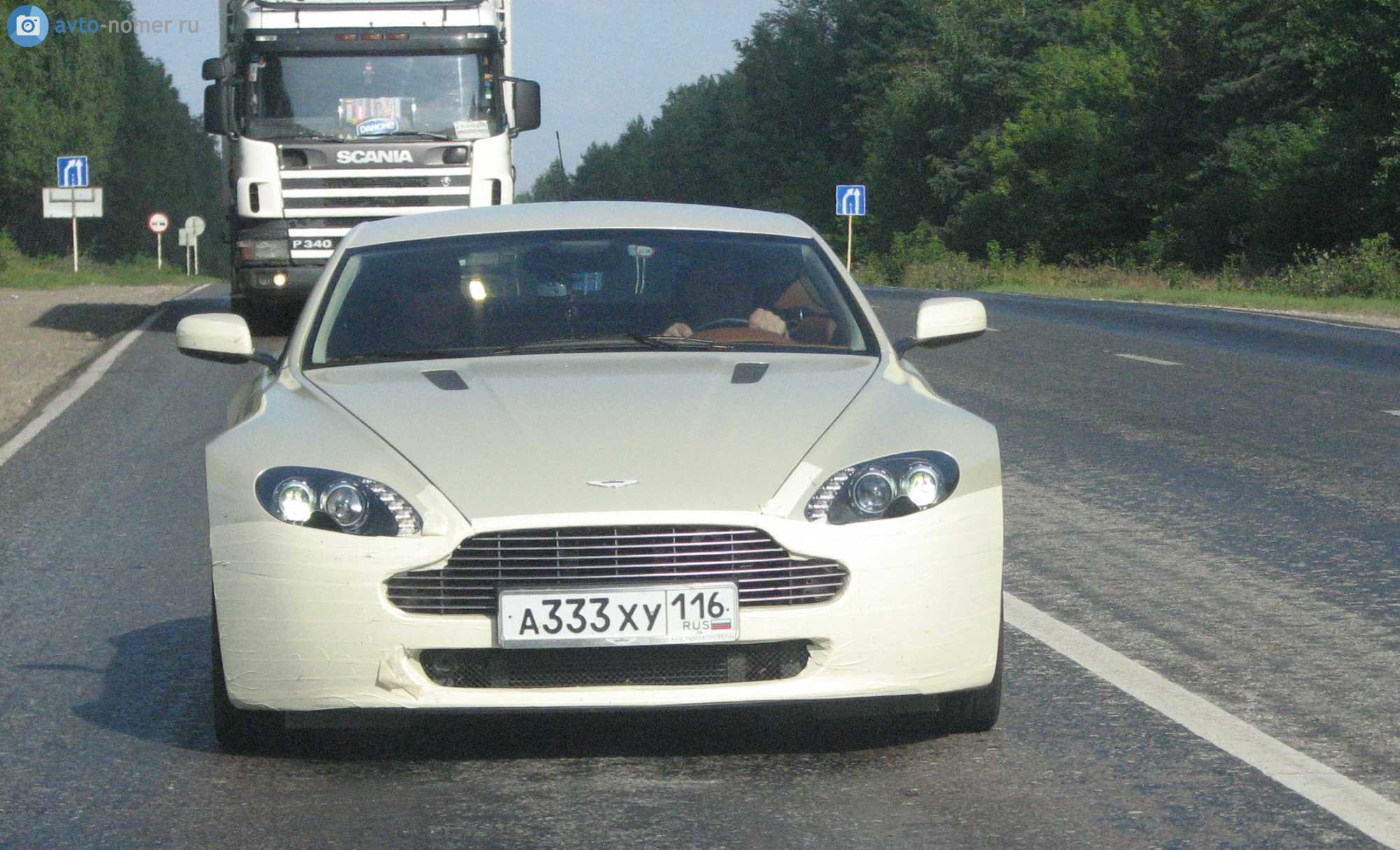 а 333 ху 116, Aston Martin V8 Vantage 
