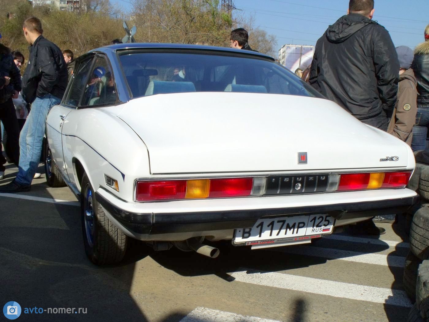 в 117 мр 125, Isuzu 117 