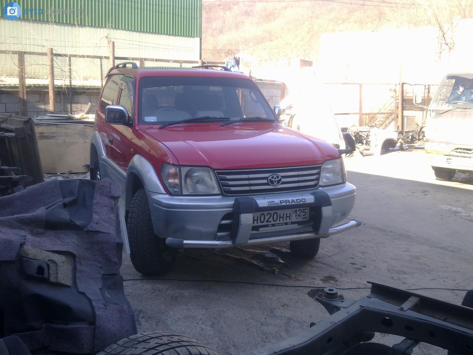 н 020 нн 125, Toyota Land Cruiser Prado 2nd gen 3-door SUV (J90), 1996–2002