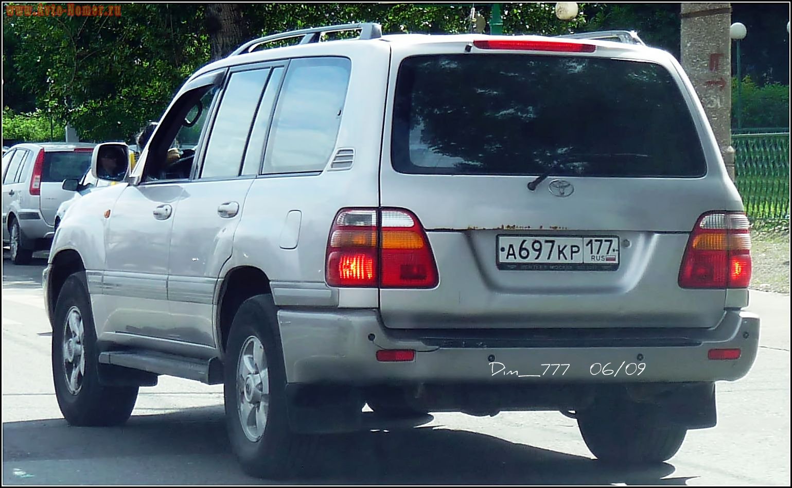 а 697 кр 177, Toyota Land Cruiser 100 (J100), 1998–2007