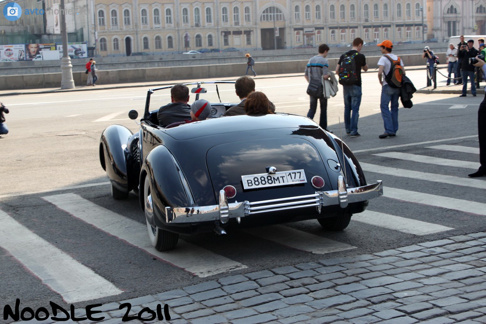 в 888 мт 177, Cord 810 Convertible, 1936