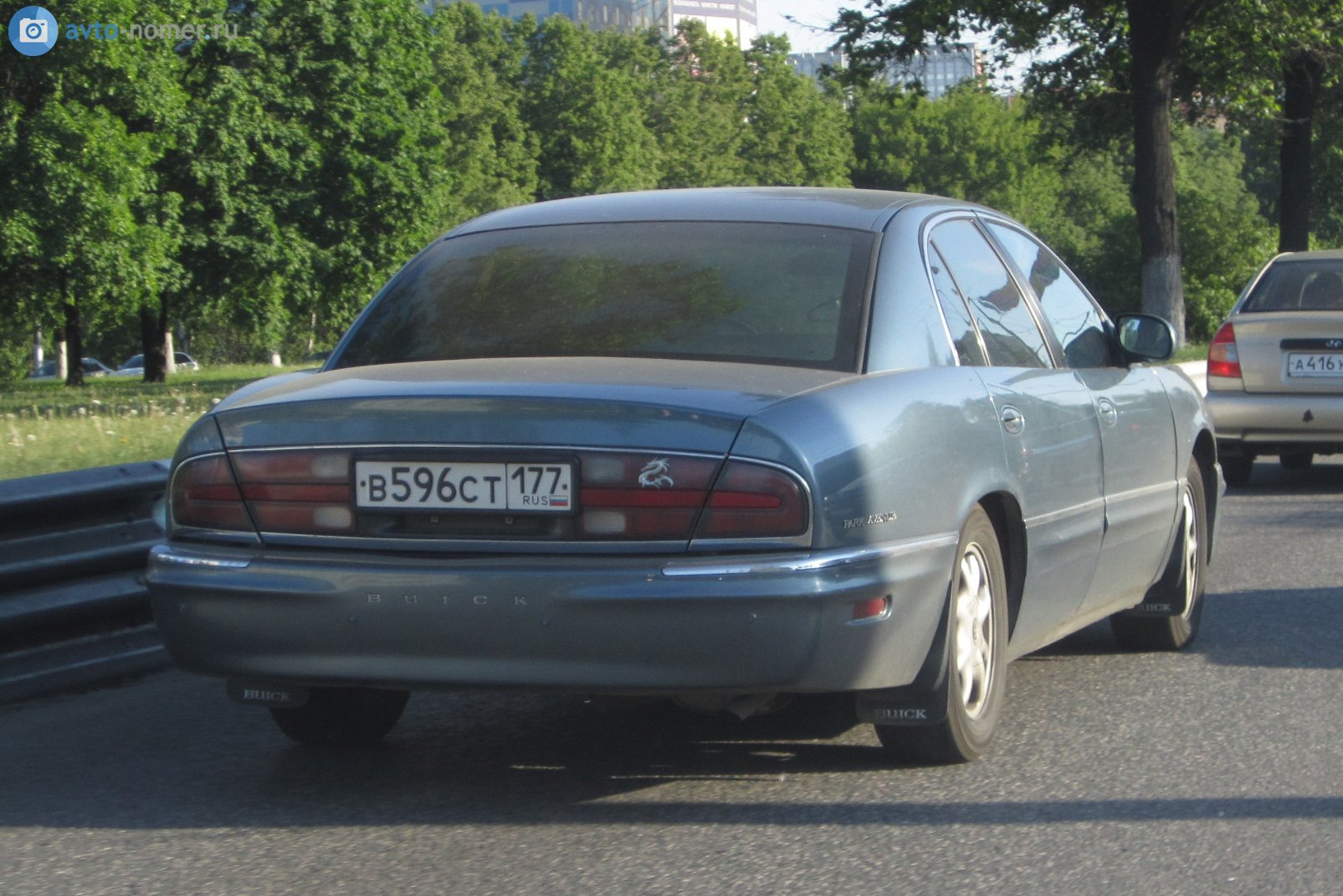 в 596 ст 177, Buick Park Avenue 2nd gen (G-body), 1996–2005