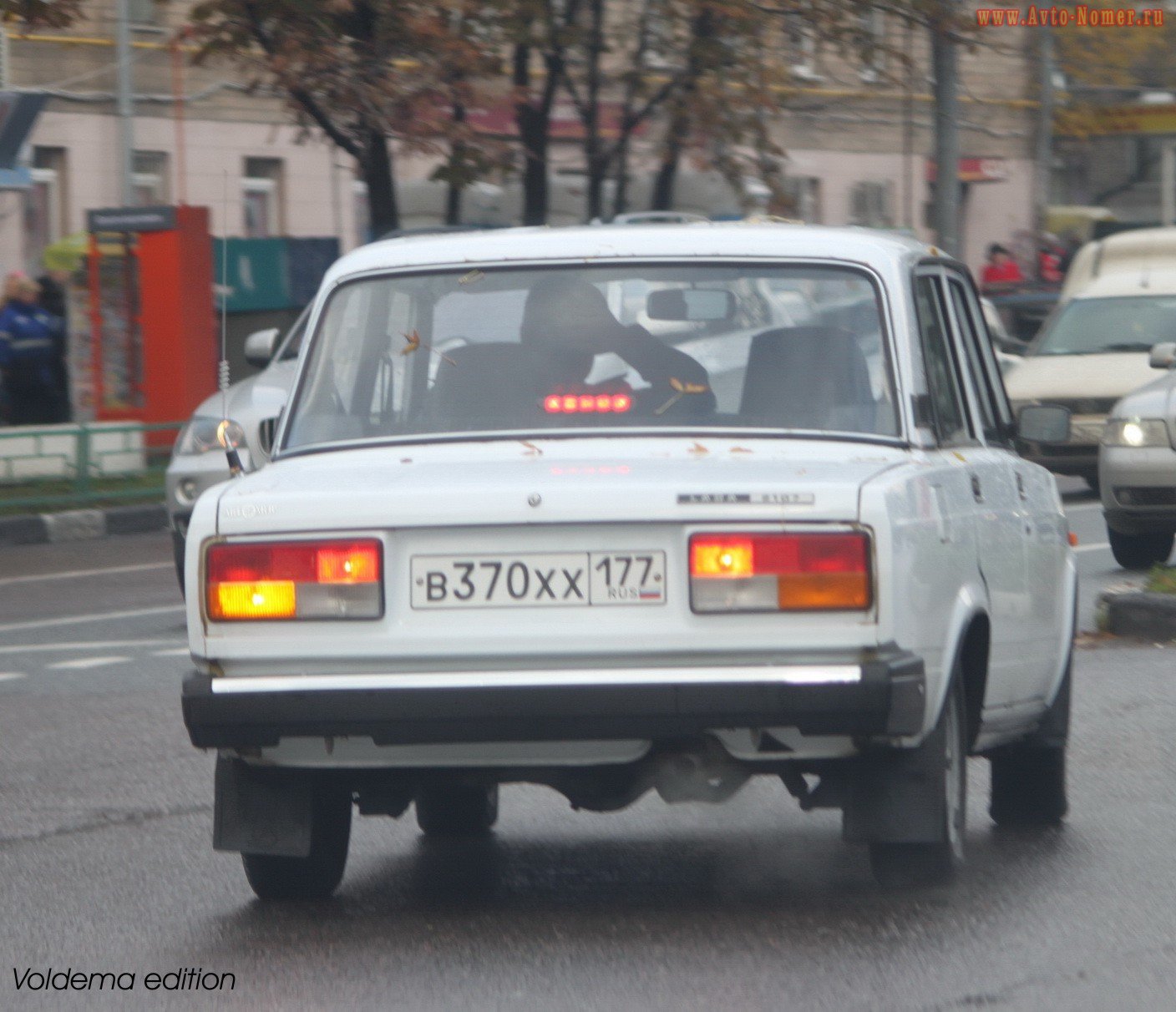 в 370 хх 177, Lada (VAZ) 2107 Жигули (Nova / Riva / Signet / 1500), 1982–2014