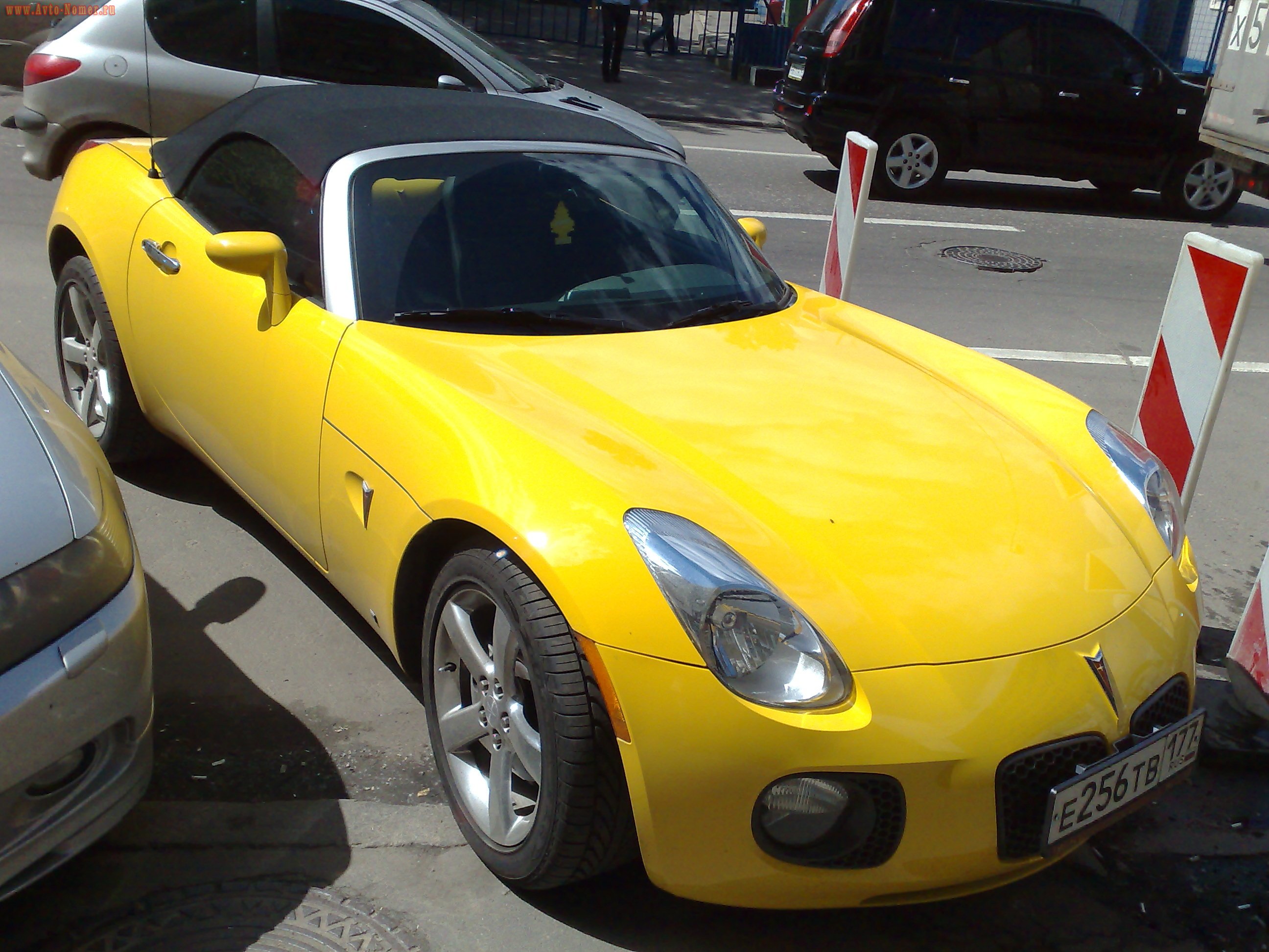 е 256 тв 177, Pontiac Solstice 1st gen Roadster (GMX020), 2005–2010