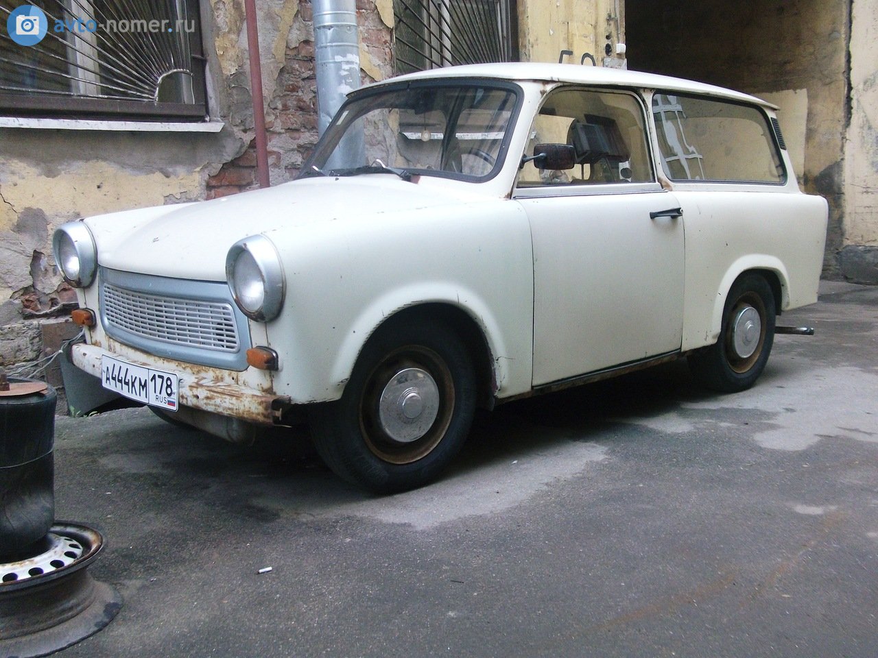 а 444 км 178, Trabant 601 Universal, 1964–1990