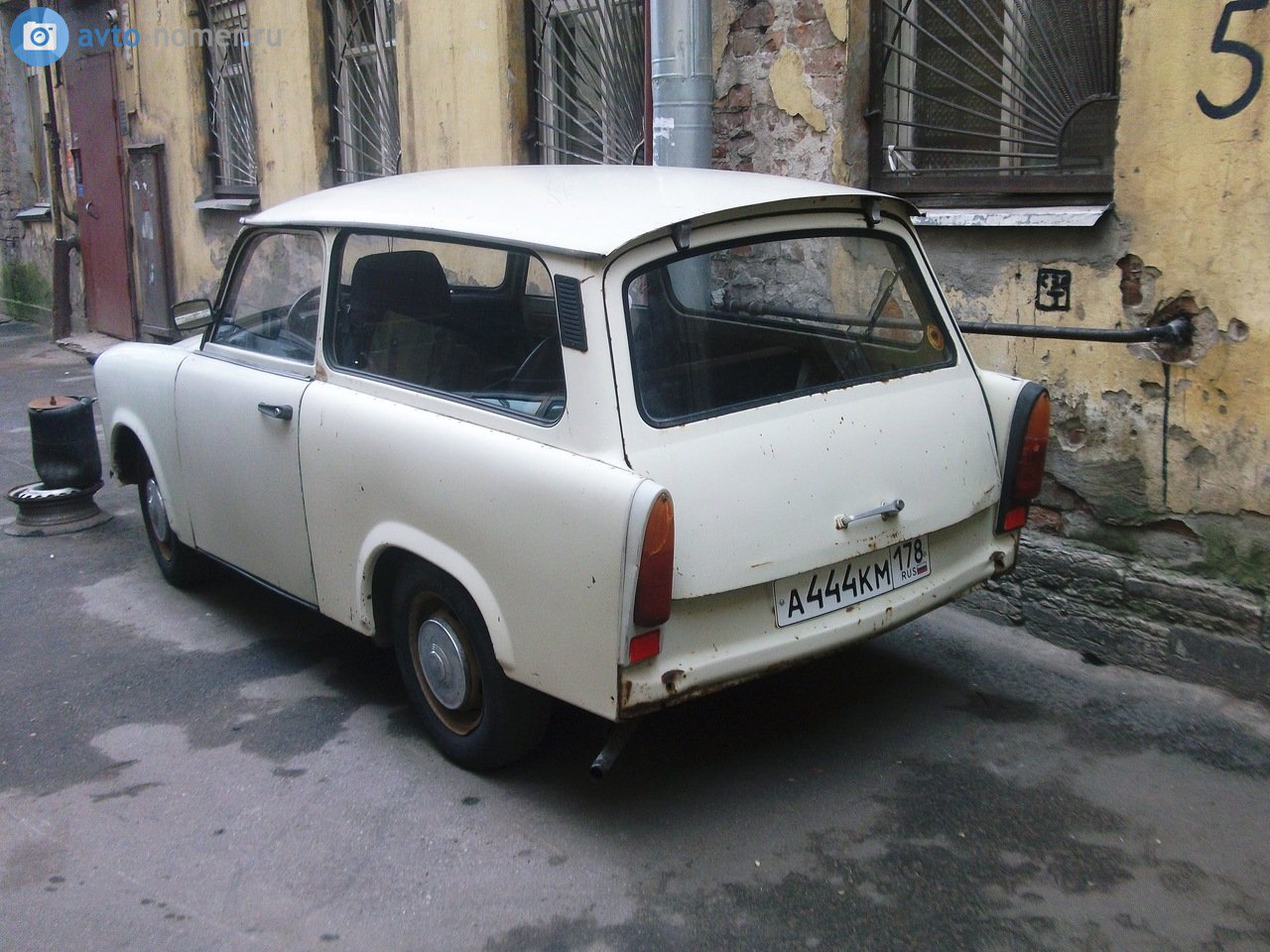 а 444 км 178, Trabant 601 Universal, 1964–1990