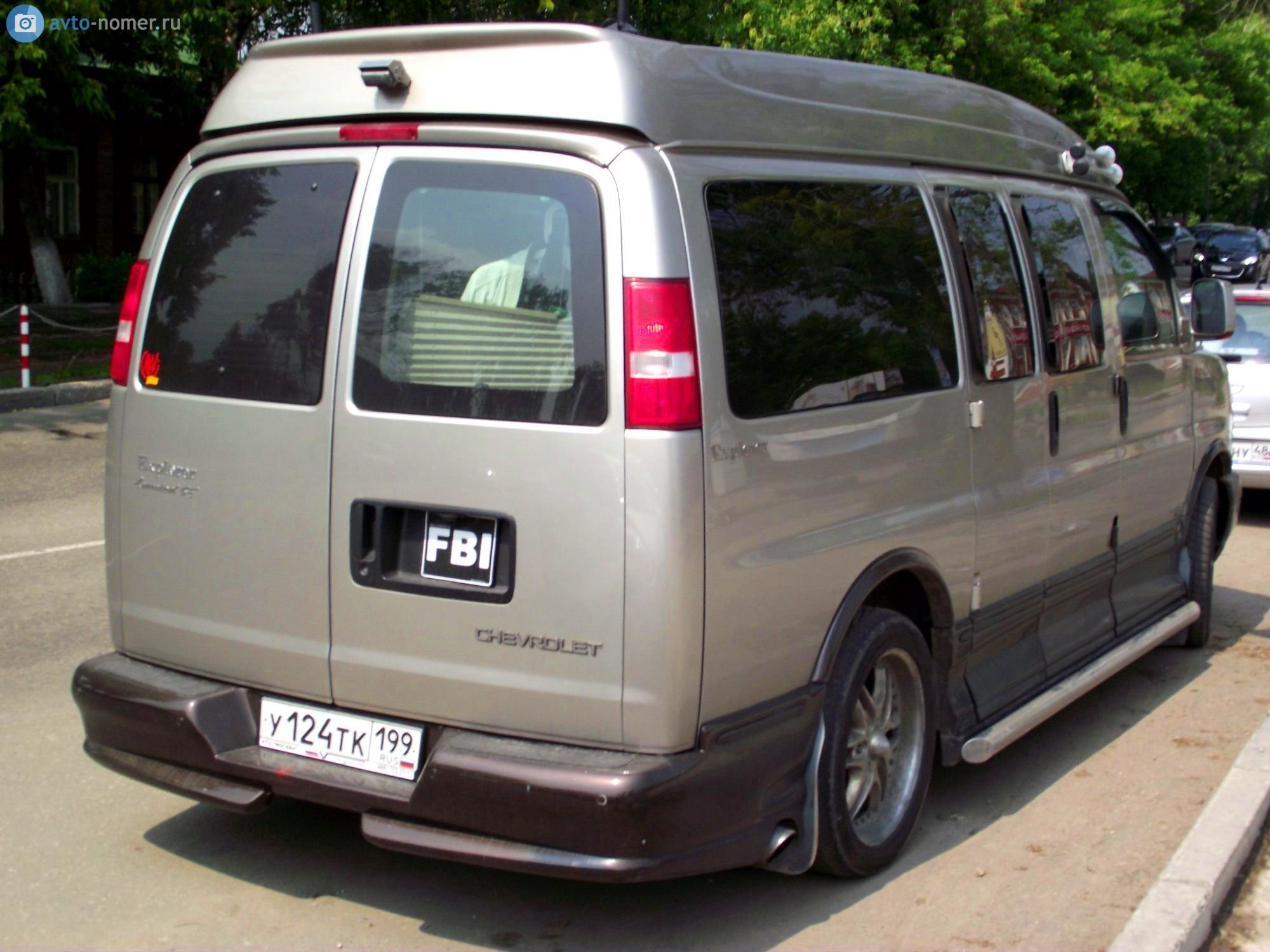 у 124 тк 199, Chevrolet Express 