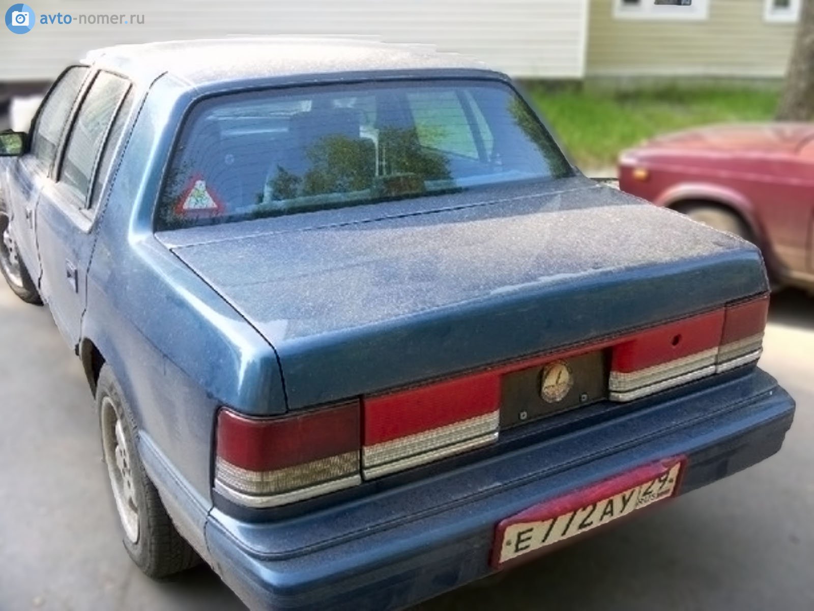 е 772 ау 29, Plymouth Acclaim 1st gen (AA-body), 1989–1994