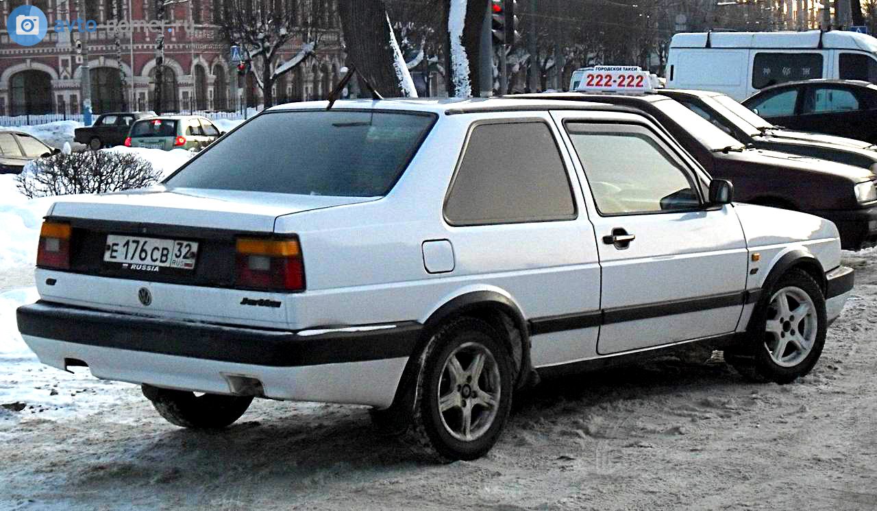 е 176 св 32, Volkswagen Jetta 