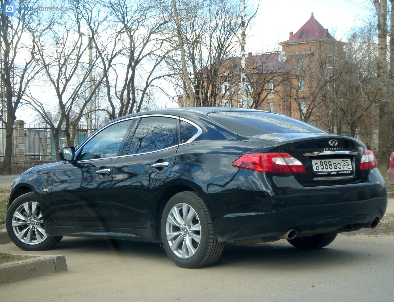 в 888 во 35, Infiniti Q70/M-Series 4th gen M-series/Q70, 2010–2014