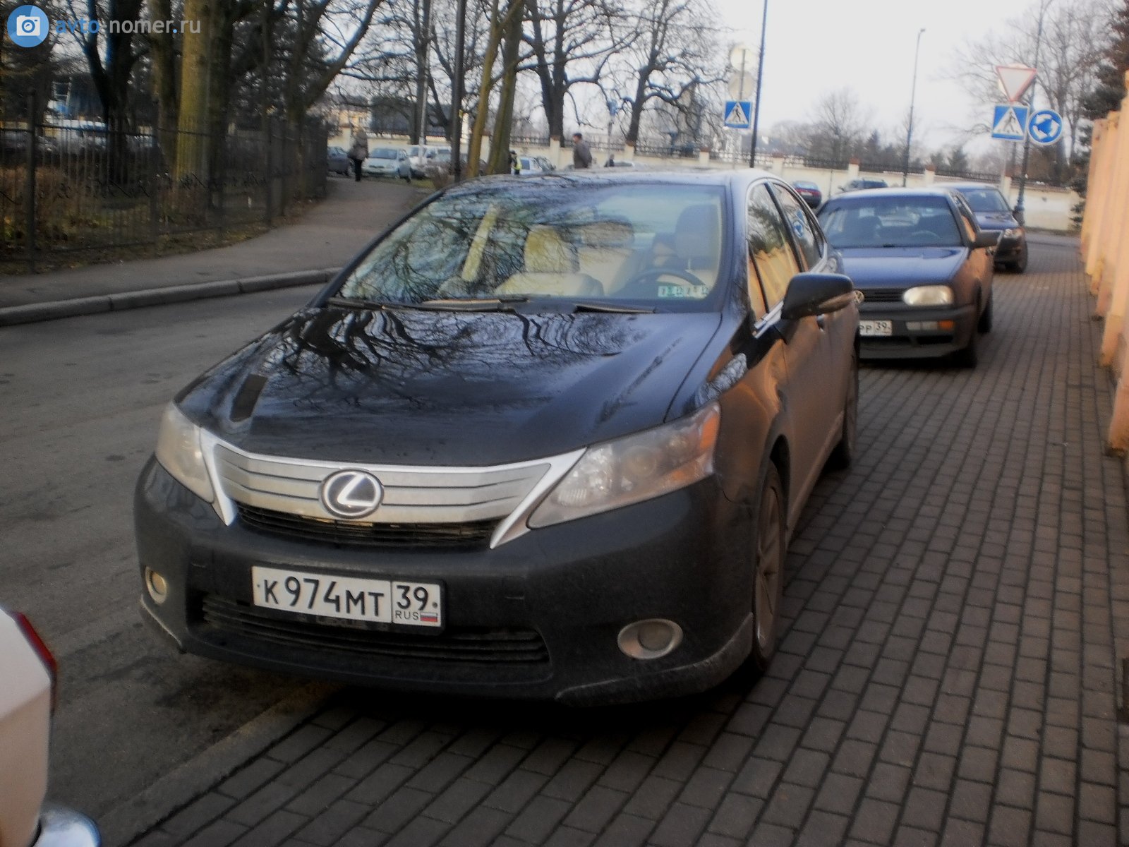 к 974 мт 39, Lexus HS 1st gen (ANF10), 2009–2018