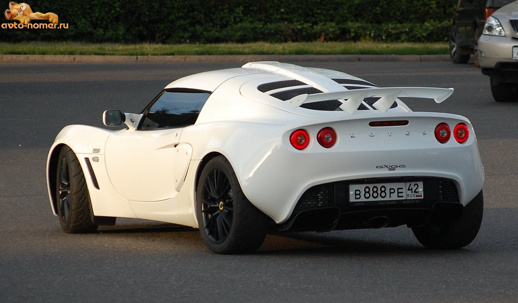 в 888 ре 42, Lotus Exige Series 2, 2004–2012
