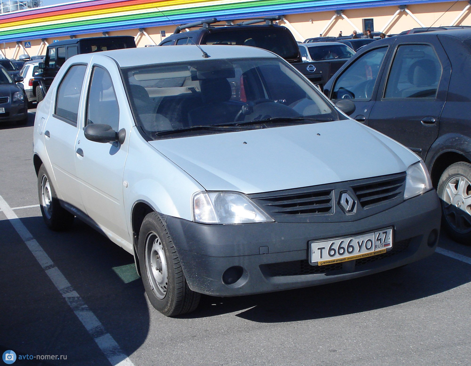 т 666 уо 47, Renault Logan 1st gen Sedan (LS0*/LS1*), 2004–2009