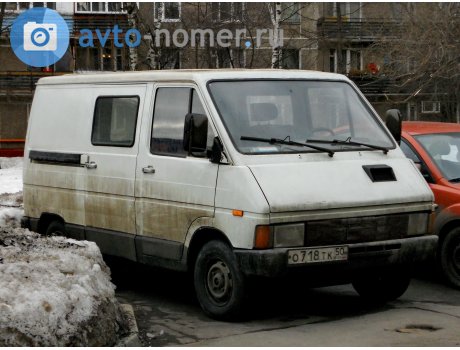 о718тк50, Renault Trafic