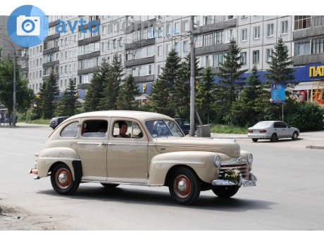 е177нт54, Ford Super Deluxe