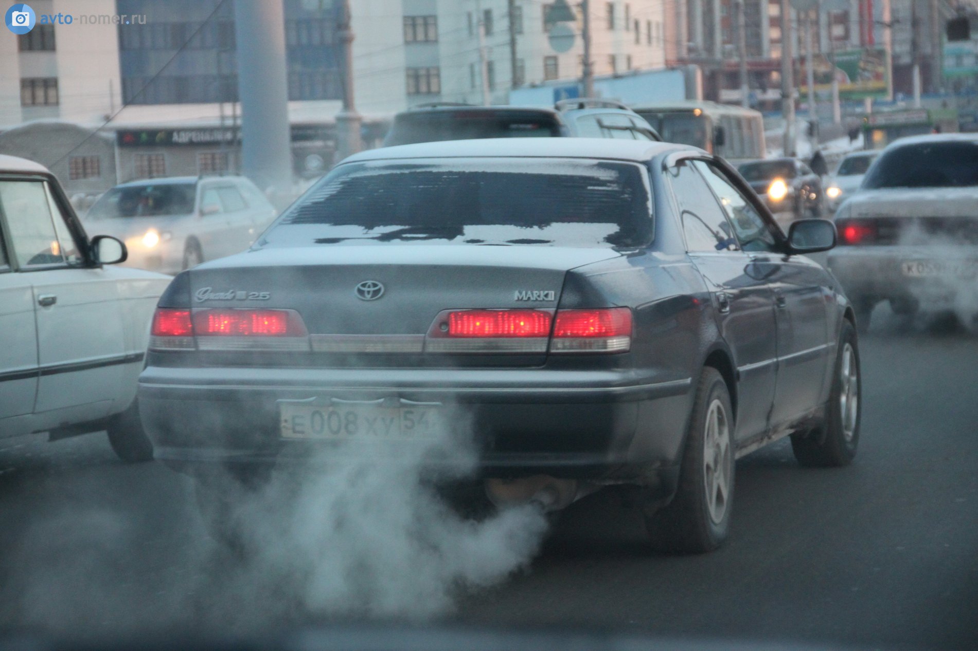 е 008 ху 54, Toyota Mark II 