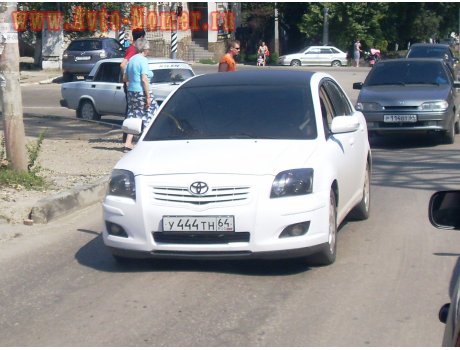 у444тн64, Toyota Avensis