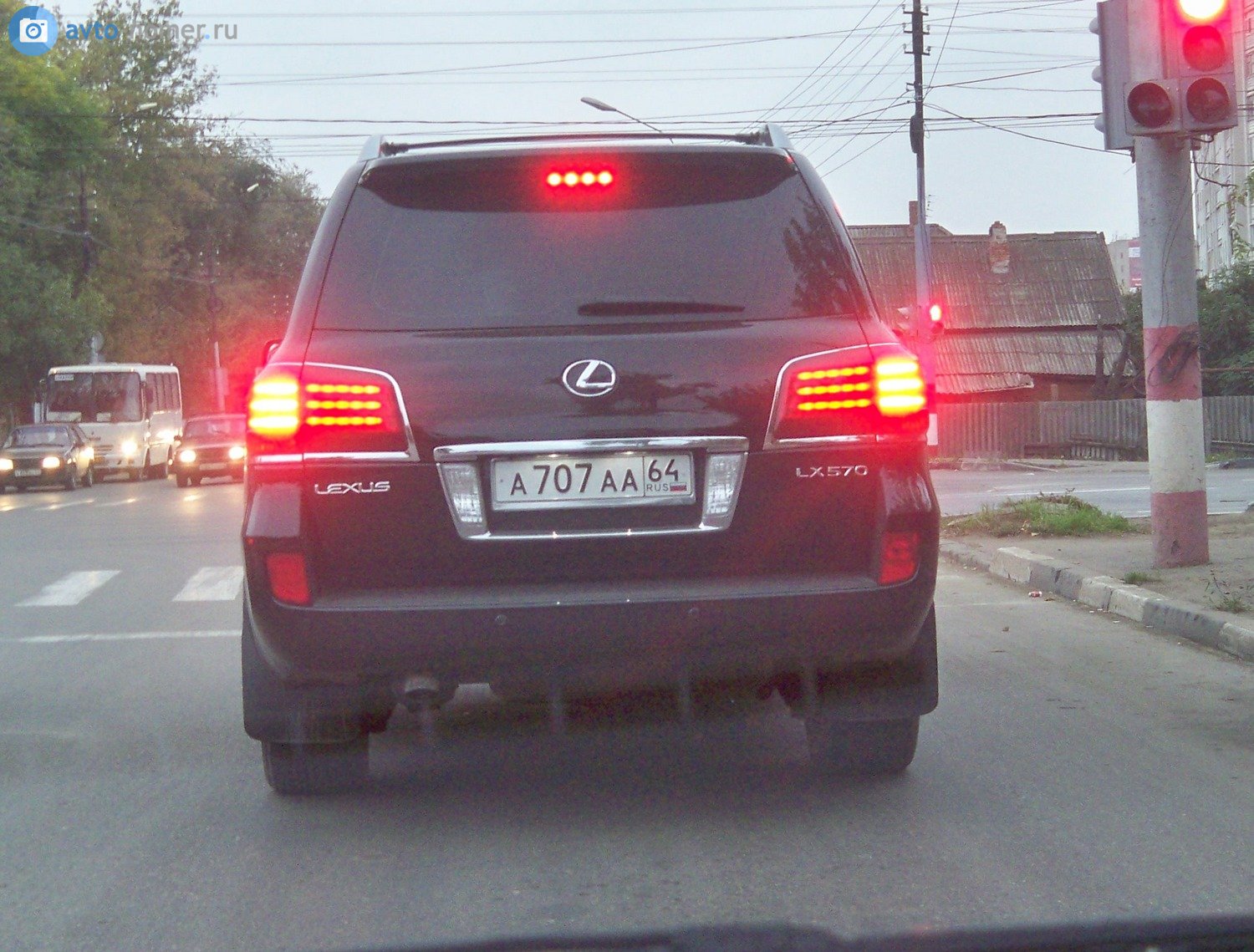 а 707 аа 64, Lexus LX 