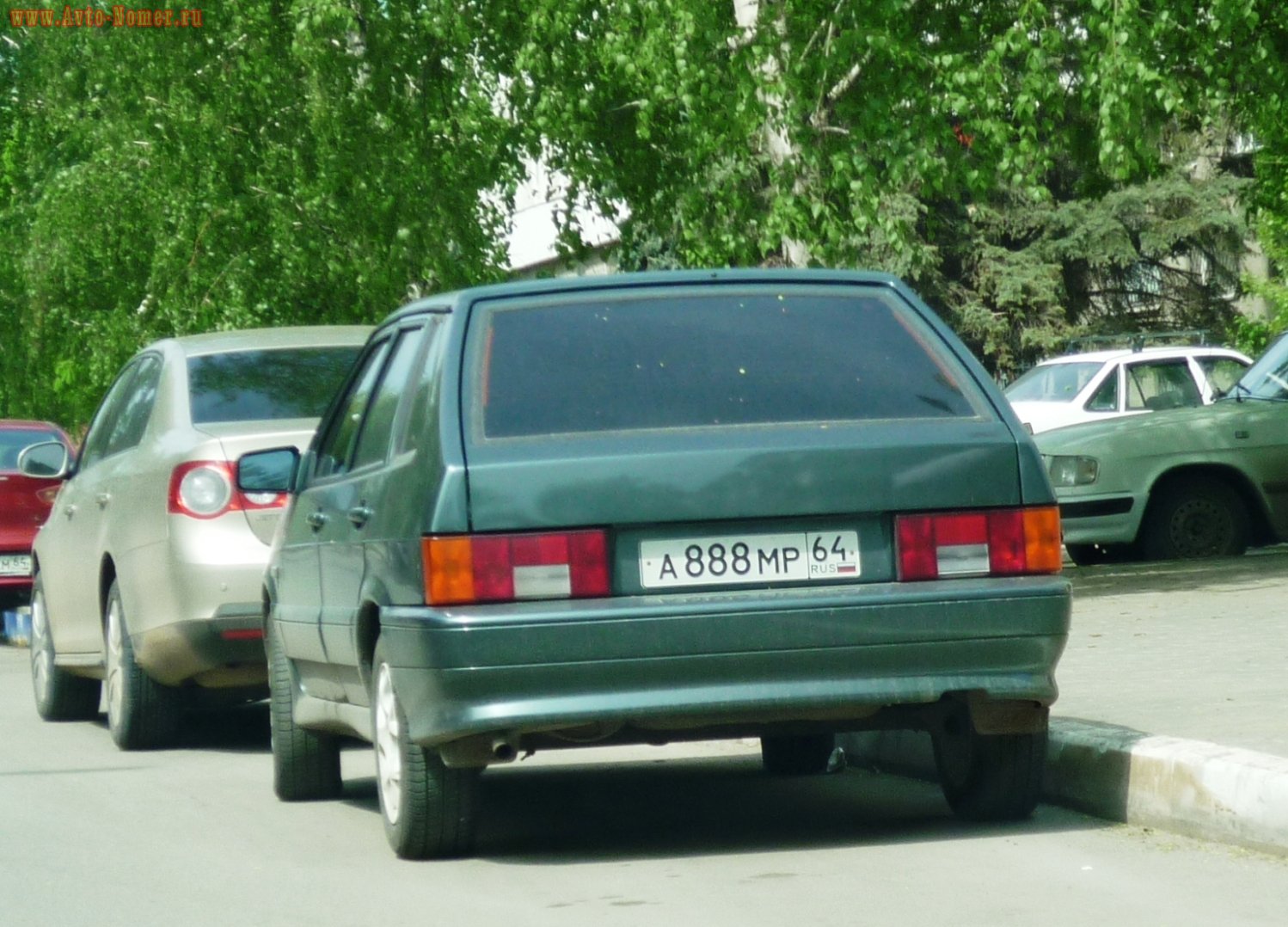 а 888 мр 64, Lada (VAZ) 2114 
