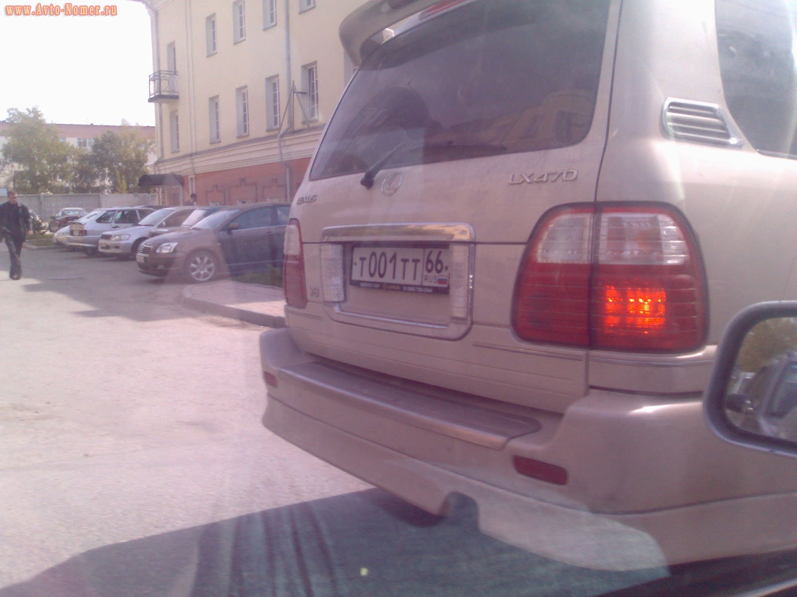 т 001 тт 66, Lexus LX 