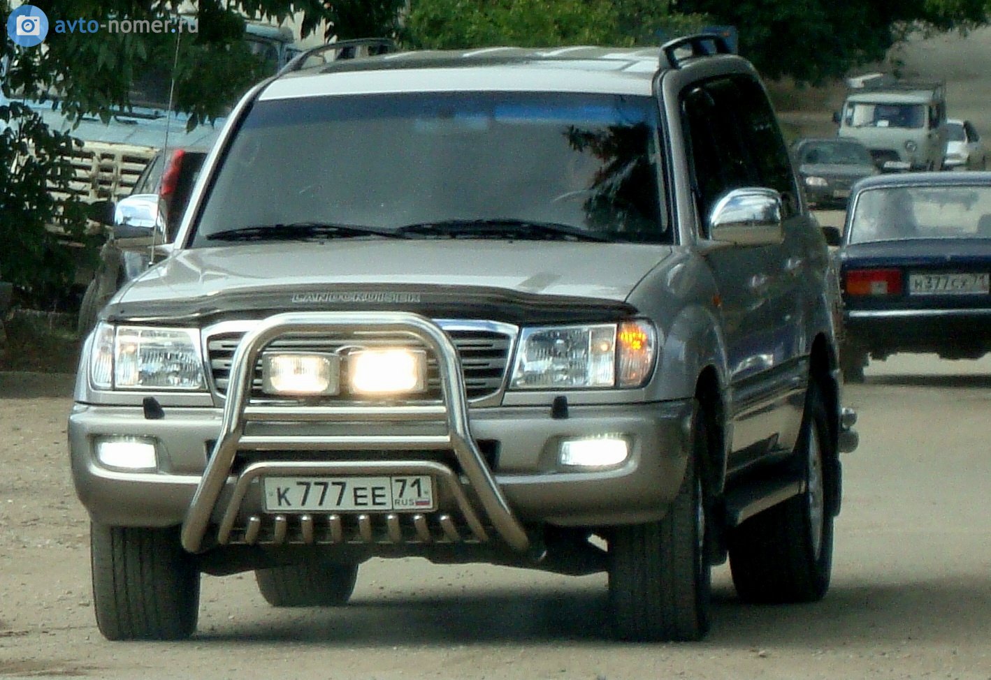 к 777 ее 71, Toyota Land Cruiser 100 (J100), 1998–2007