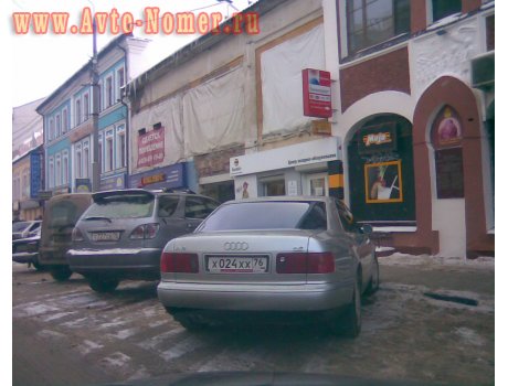х024хх76, Audi A8