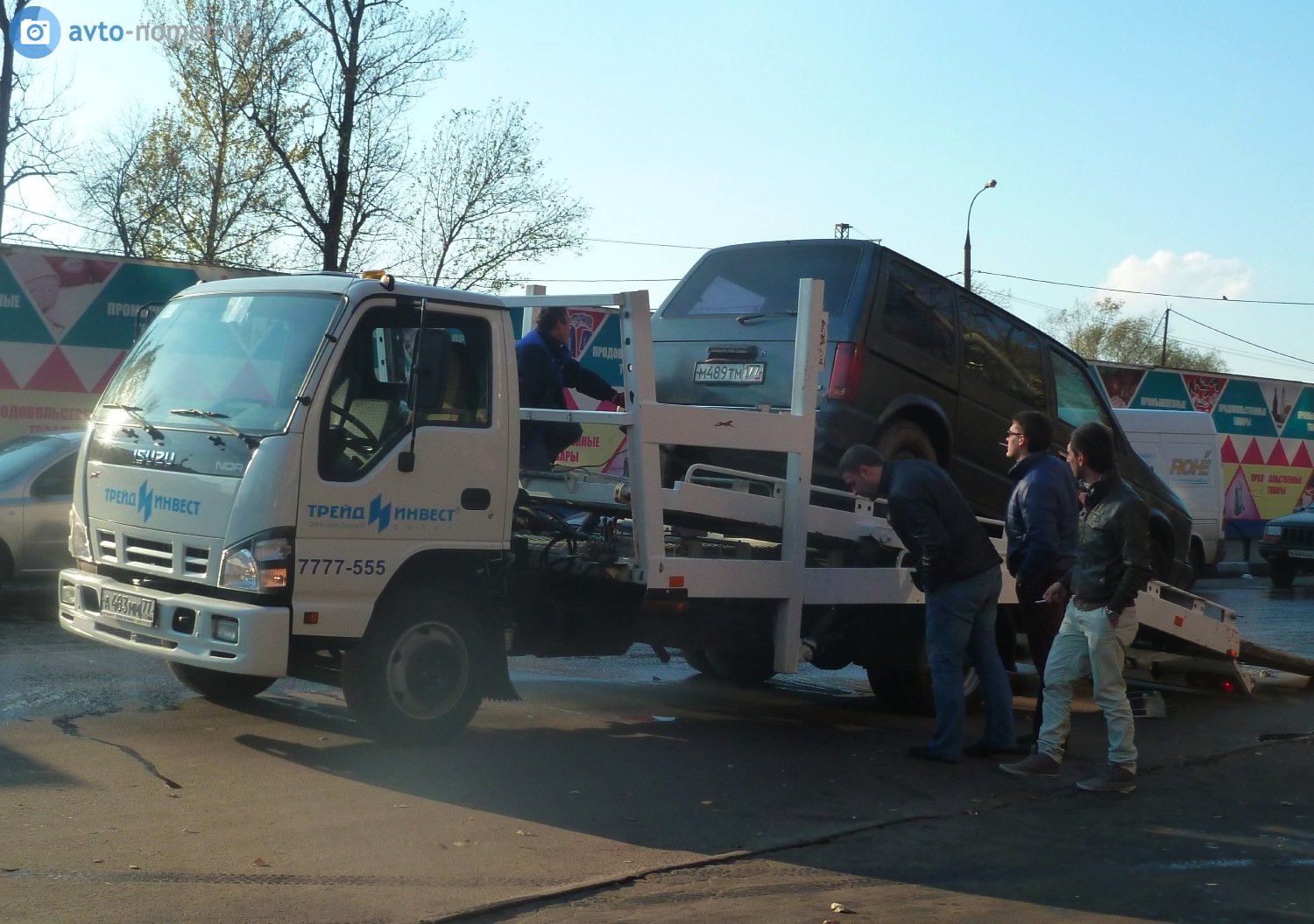 а 483 мм 77, Isuzu N-Series 