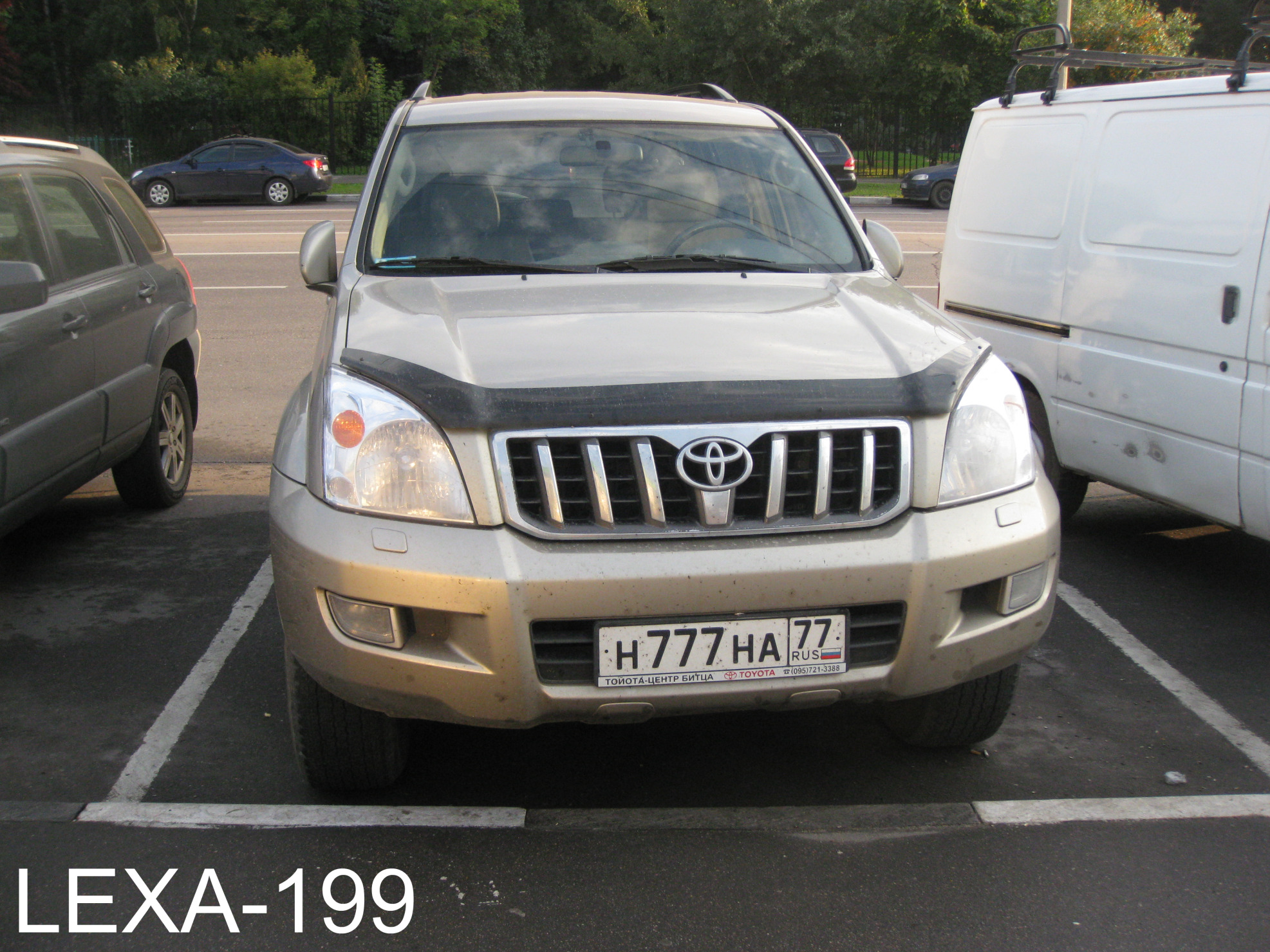н 777 на 77, Toyota Land Cruiser Prado 3rd gen 5-door SUV (J120), 2002–2009