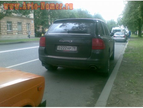 о222нр78, Porsche Cayenne