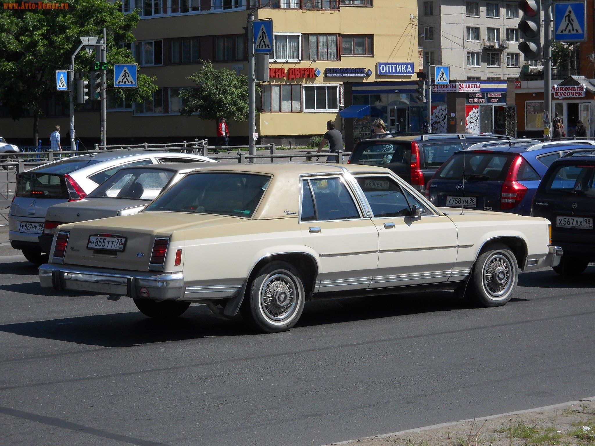 н 855 тт 78, Ford Crown Victoria LTD 4-door Sedan (54K), 1979–1991