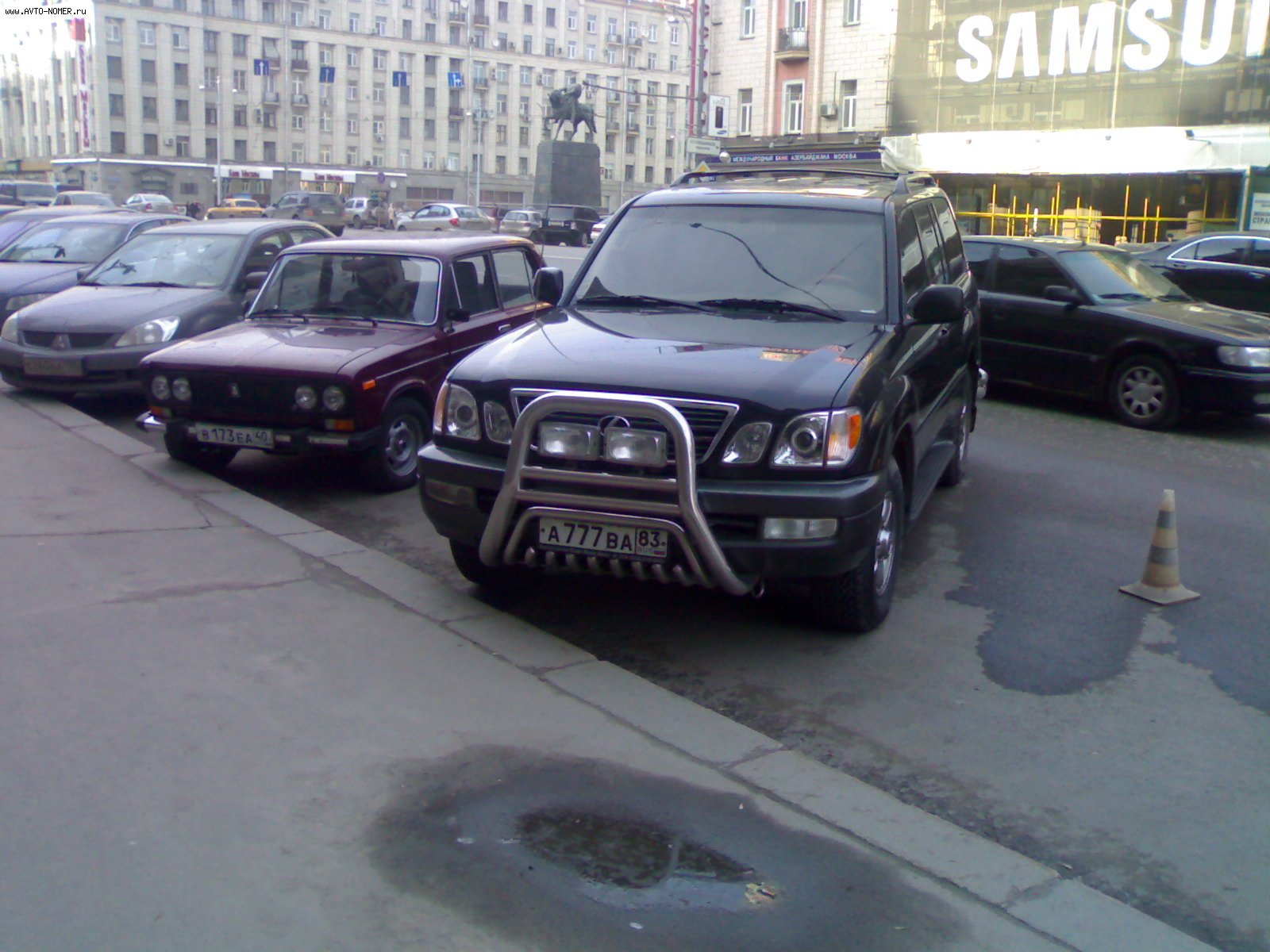 а 777 ва 83, Lexus LX 2nd gen (J100), 1998–2007