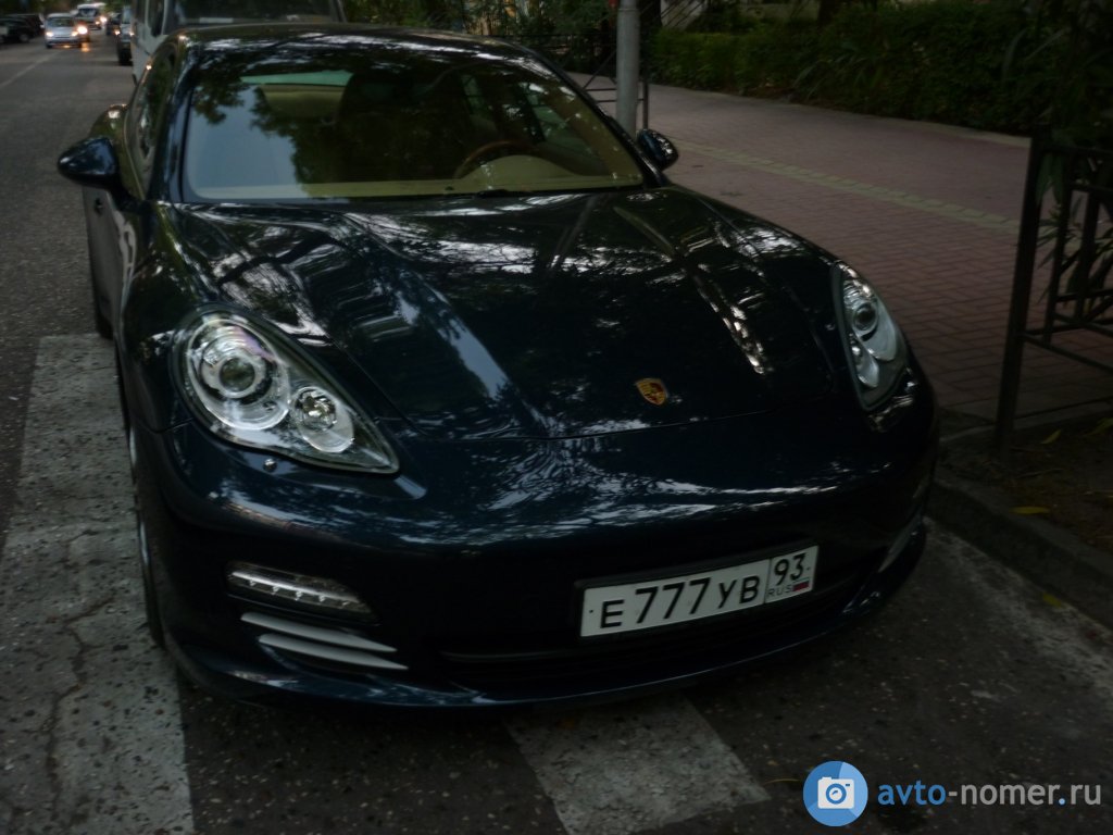 е 777 ув 93, Porsche Panamera 1st gen (970), 2009–2013