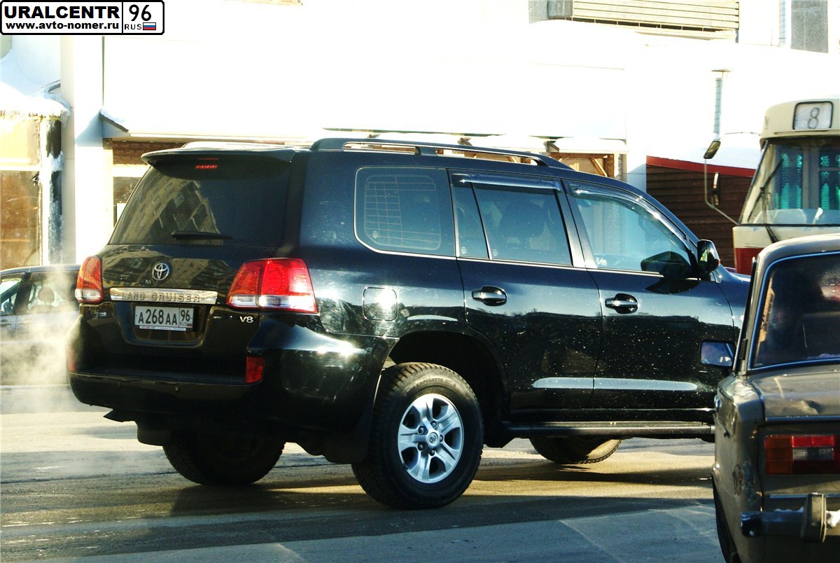 а 268 аа 96, Toyota Land Cruiser 200 (J200), 2007–2011