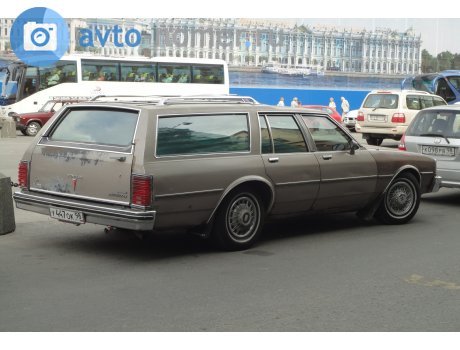 у447ок98, Pontiac Parisienne