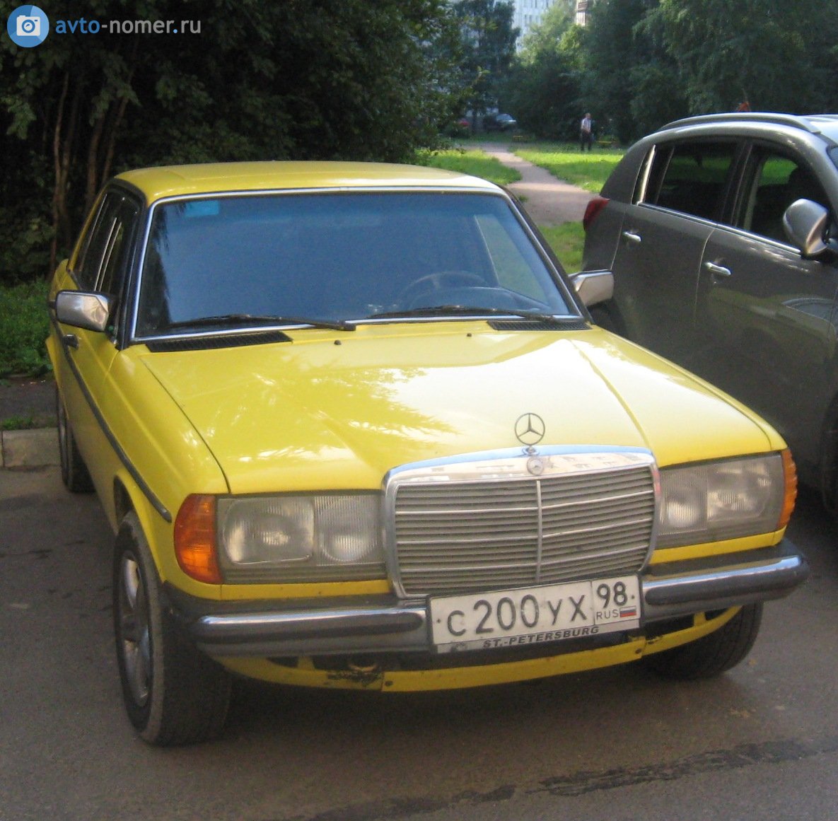 с 200 ух 98, Mercedes-Benz E-Klasse 200–300 Sedan (W123), 1975­–1986