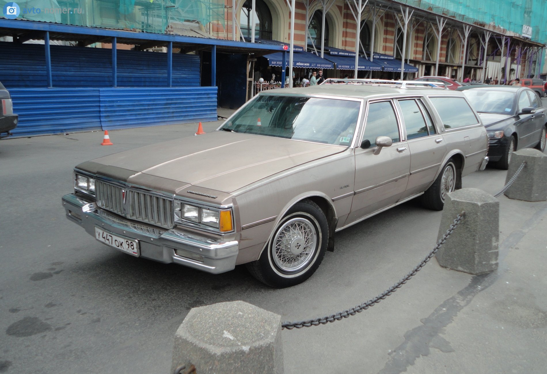 у 447 ок 98, Pontiac Parisienne 5th gen, 1977-1986