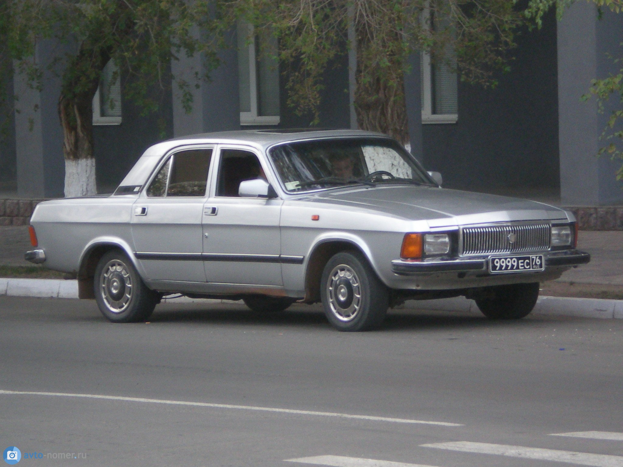 9999 ес 76, GAZ 3102 Волга 