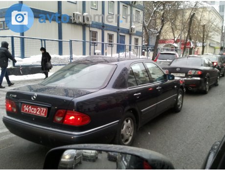 141CD 2 77, Mercedes-Benz E-Klasse