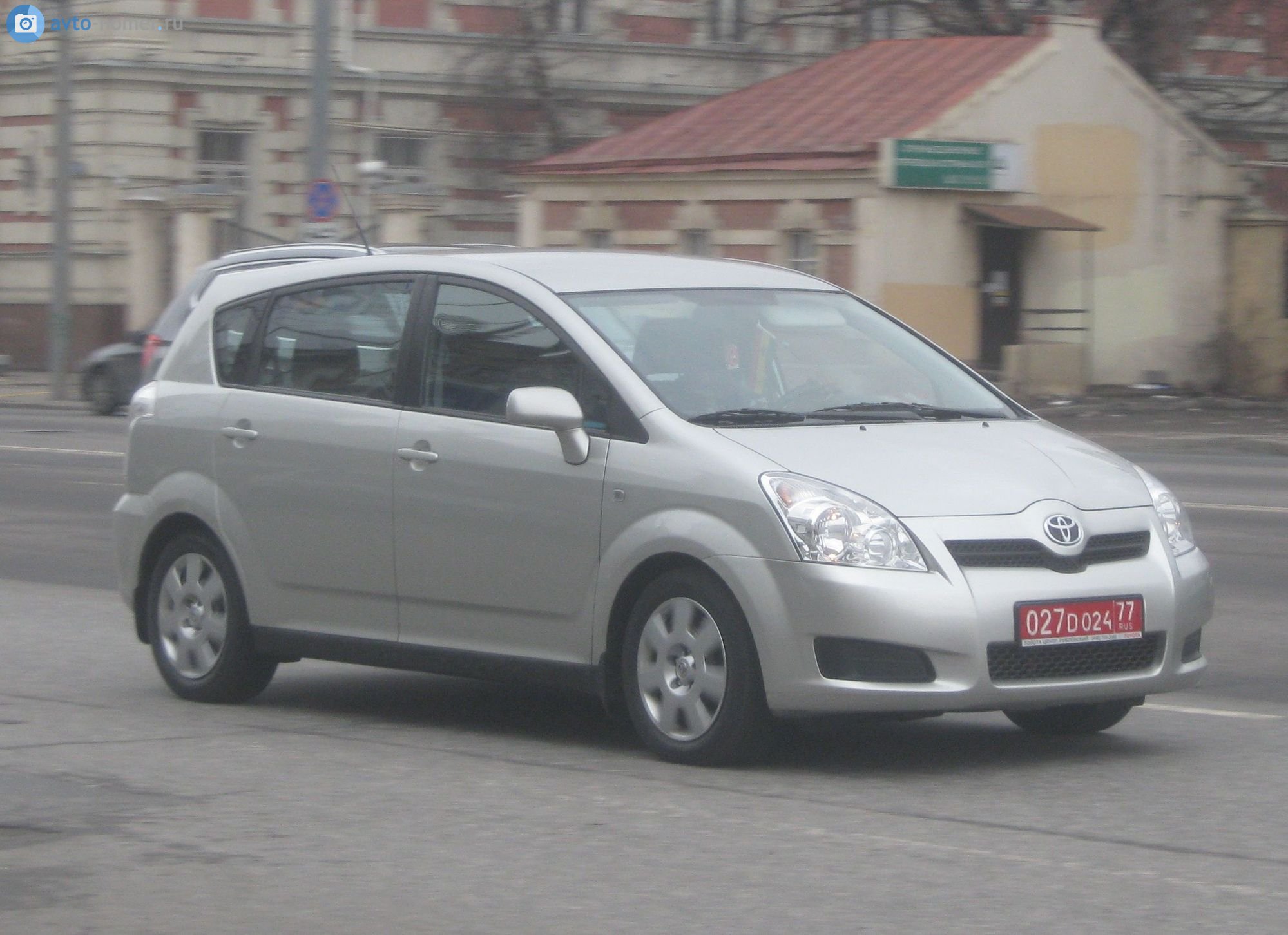 027 D 024 77, Toyota Corolla Verso 