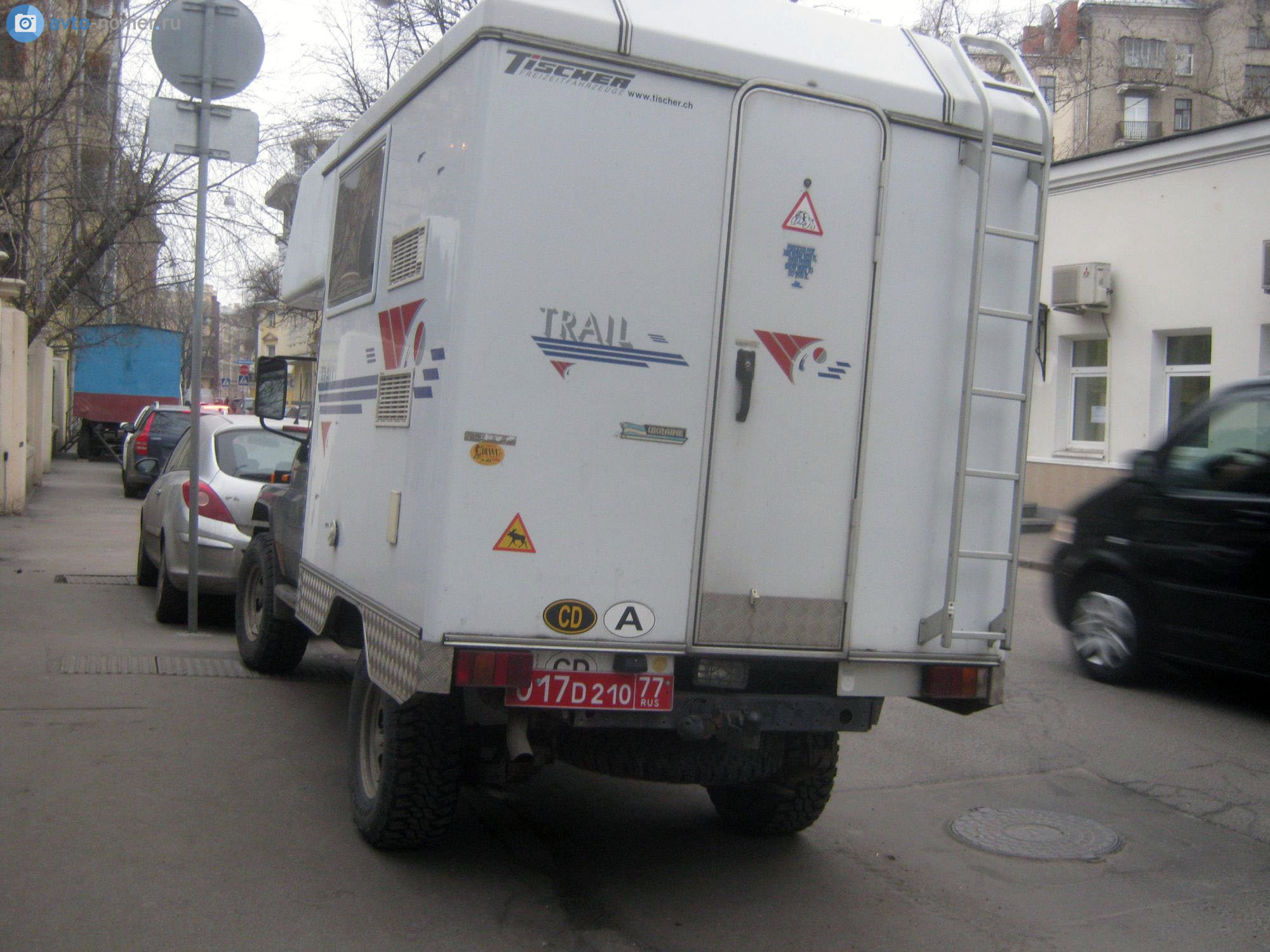 017 D 210 77, Tischer Trail/Box 