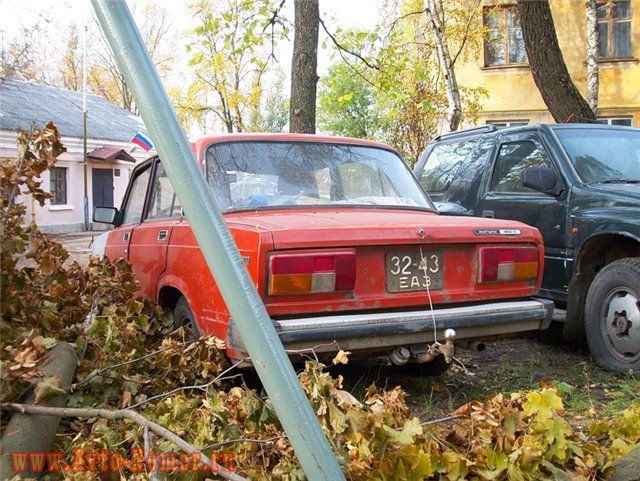 3243 ЕАЗ, Lada (VAZ) 2105 Жигули (Nova / Riva / 1300 / 1500), 1980–2010