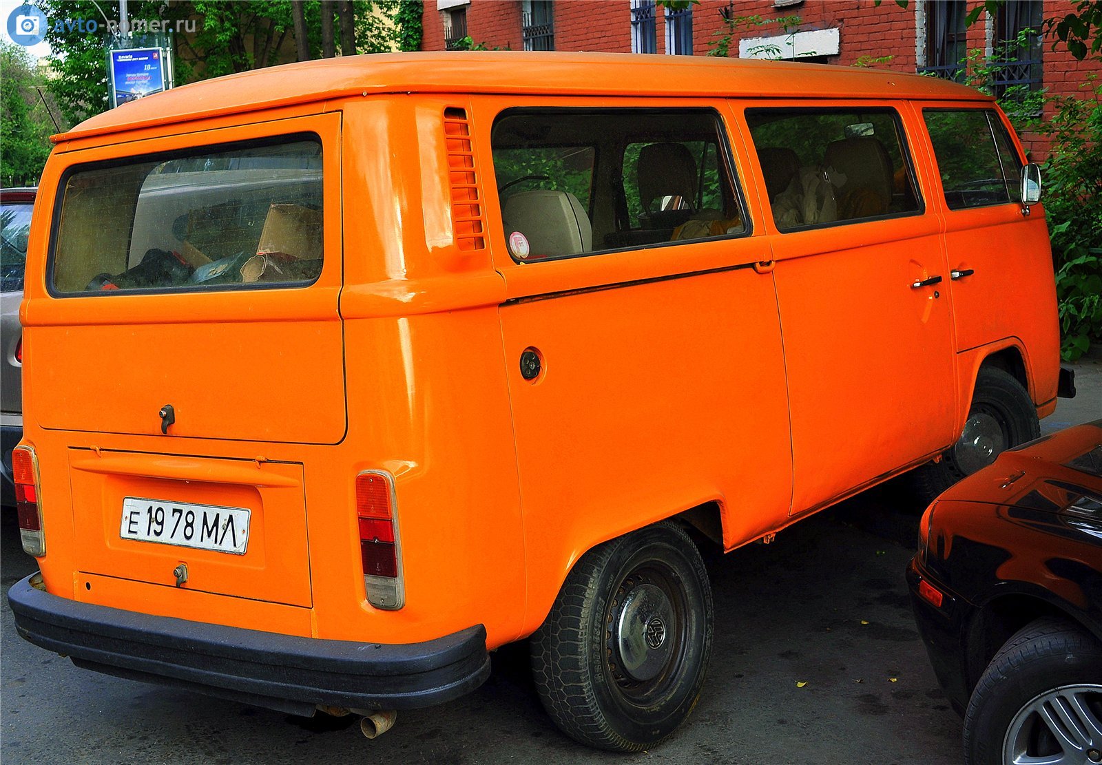 е 1978 МЛ, Volkswagen Kombi 2nd gen Bus/Kombi Van (T2b), 1st facelift, 1967–1979 (–1982 for BR- and MX-market)
